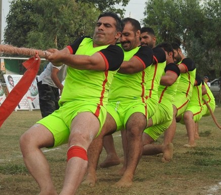 مسابقات طناب‌کشی جام شهدا کفشگرکلا در قائم‎شهر برگزار شد+تصاویر